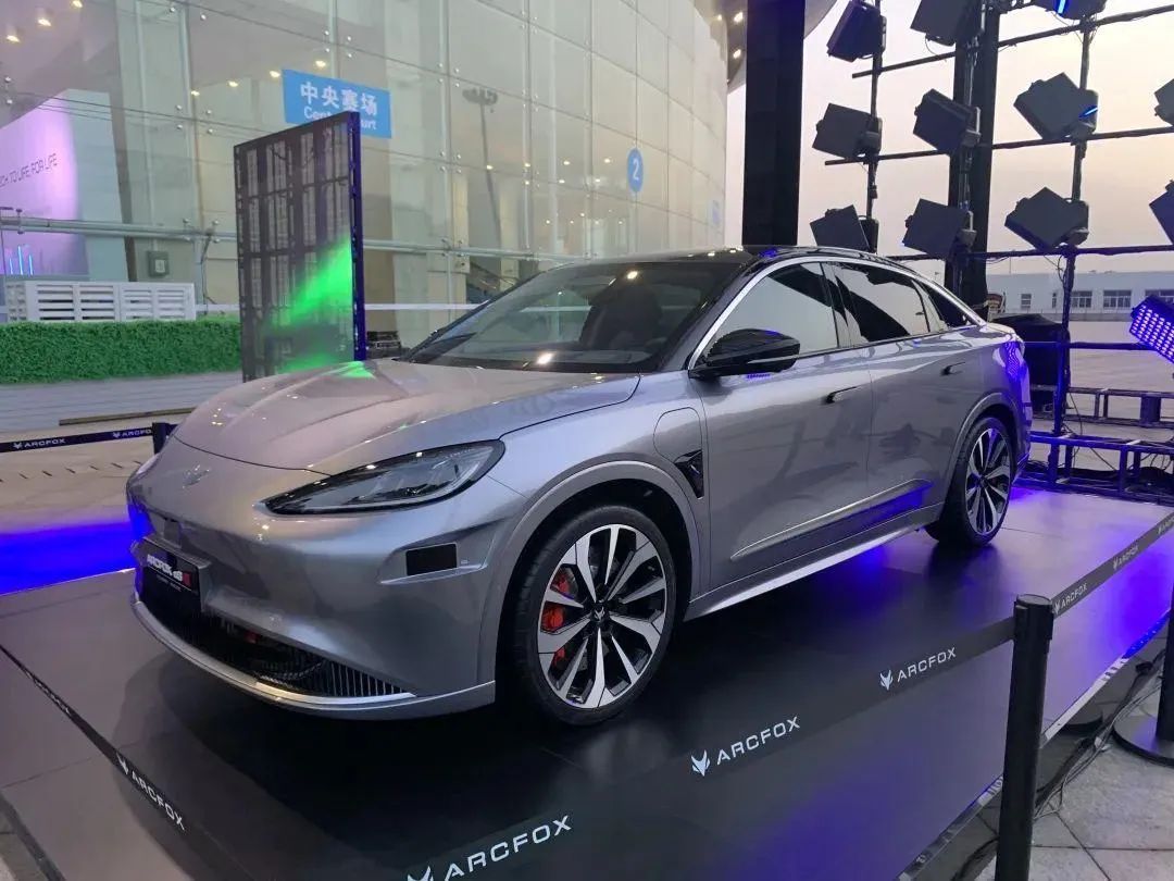 华为“无”车胜有车：布局七年 或成行业颠覆者