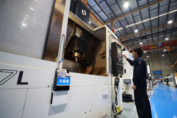 董明珠为华为发声 格力将引进鸿蒙操作系统